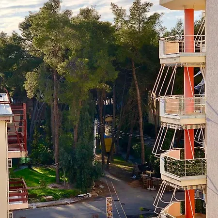 Holidays * Golem (Tirana)