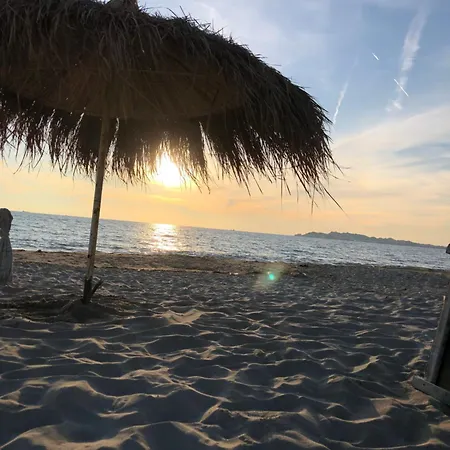 Holidays * 格勒姆