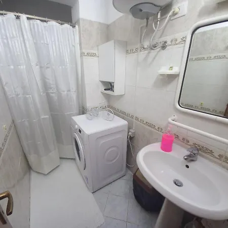 Holidays Golem (Tirana)