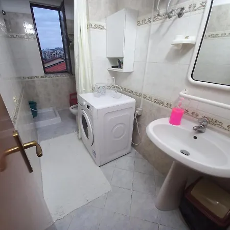 Holidays Apartment *