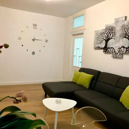 Holidays Apartment Golem (Tirana)