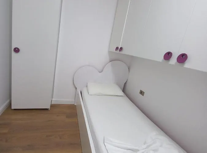 Appartamento Holidays Golem (Tirana)